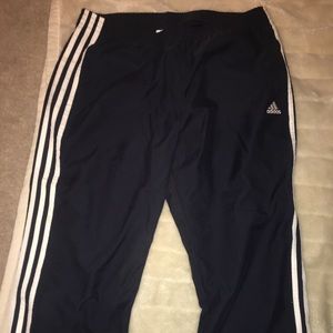 Womens medium capris